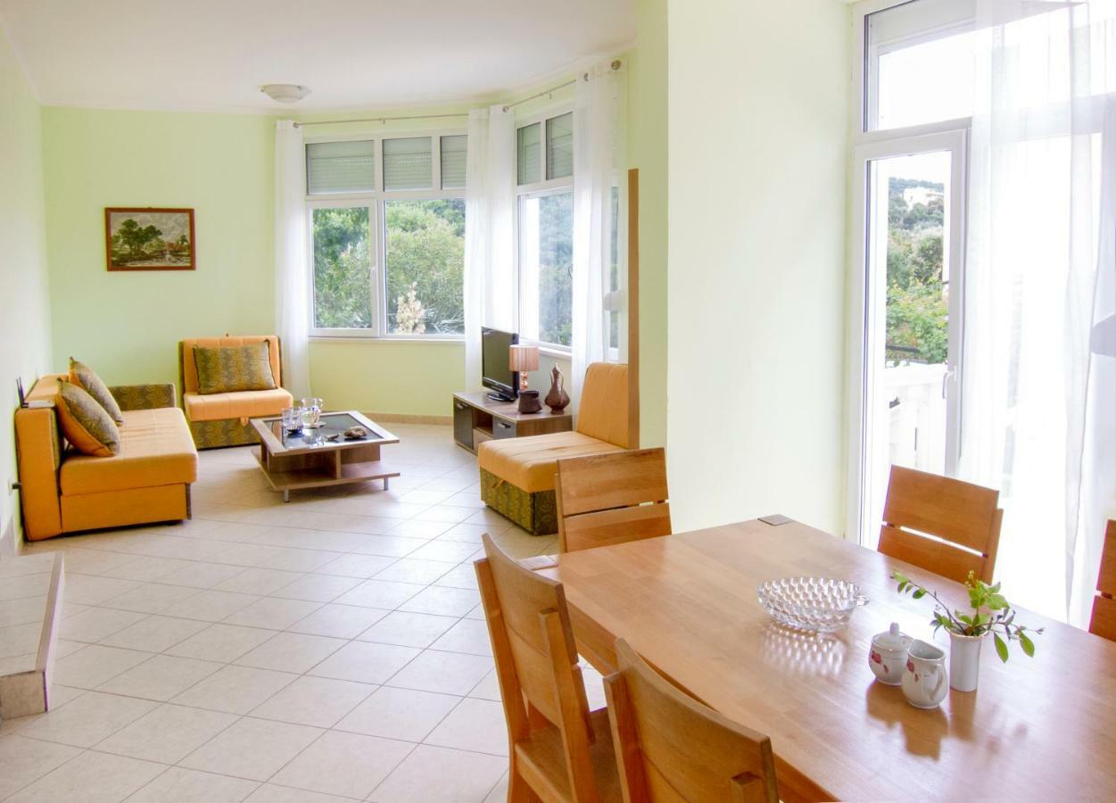 Villa Rossa อัตเจฮะห์ ภายนอก รูปภาพ
